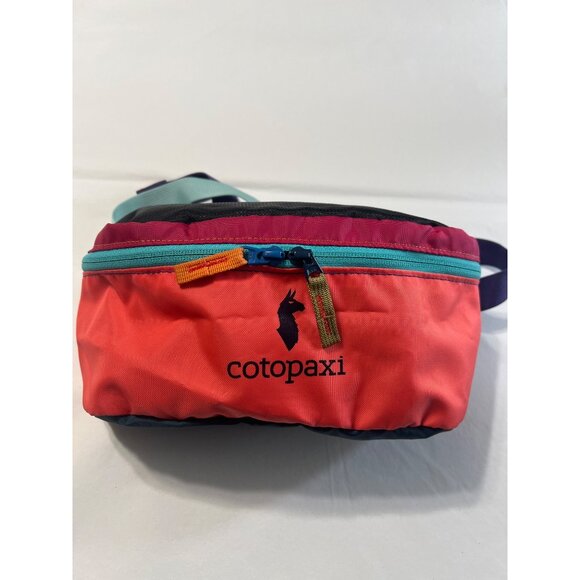 cotopaxi Handbags - Like New Cotopaxi Red/Green/Black Del Dia belt bag 3L
